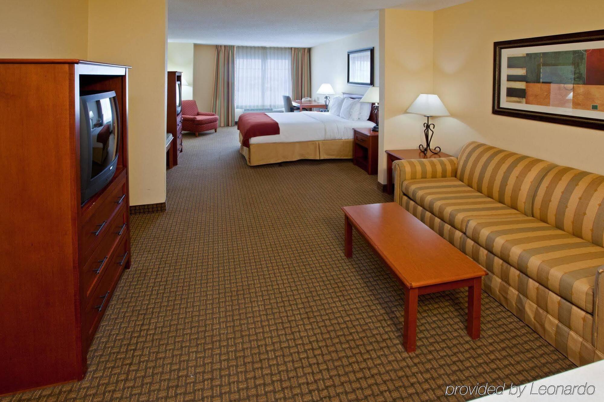 Holiday Inn Express Hotel & Suites Greenville, An Ihg Hotel Buitenkant foto